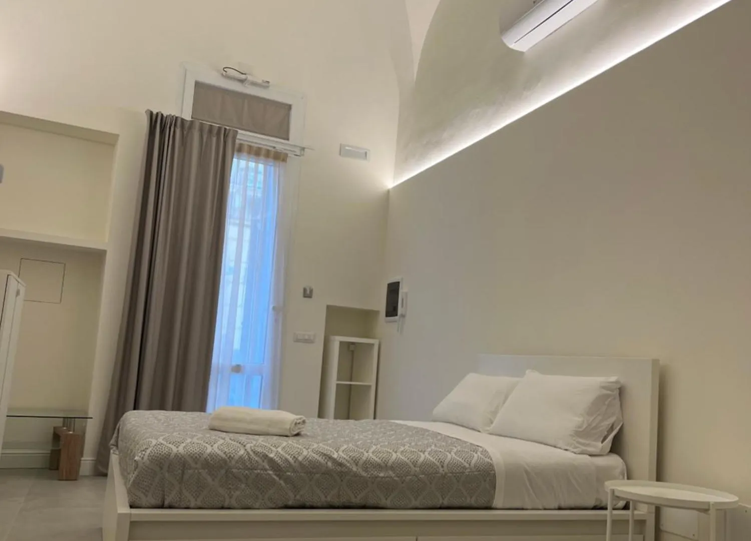 Motta Palace Apartments & Rooms Motta SantʼAnastasia