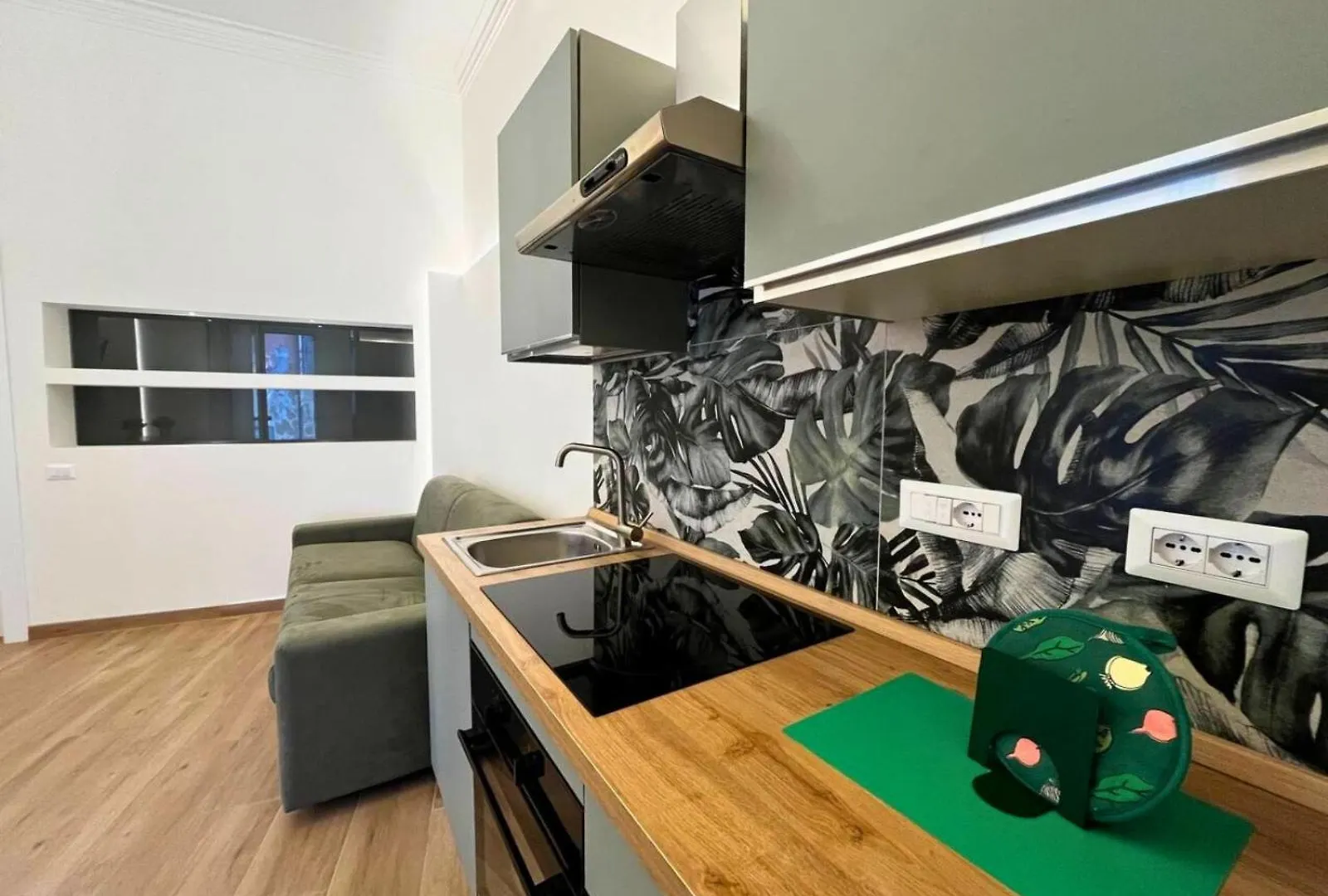 Motta Palace Apartments & Rooms Motta Sant' Anastasia Guest house
