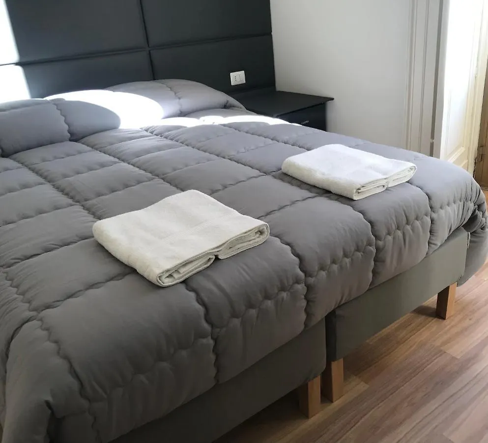 Motta Palace Apartments & Rooms Motta SantʼAnastasia 0*,  Italie
