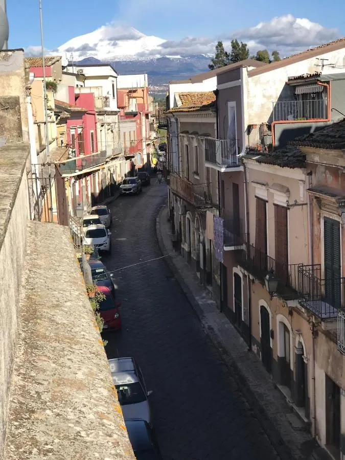 Motta Palace Apartments & Rooms Motta SantʼAnastasia