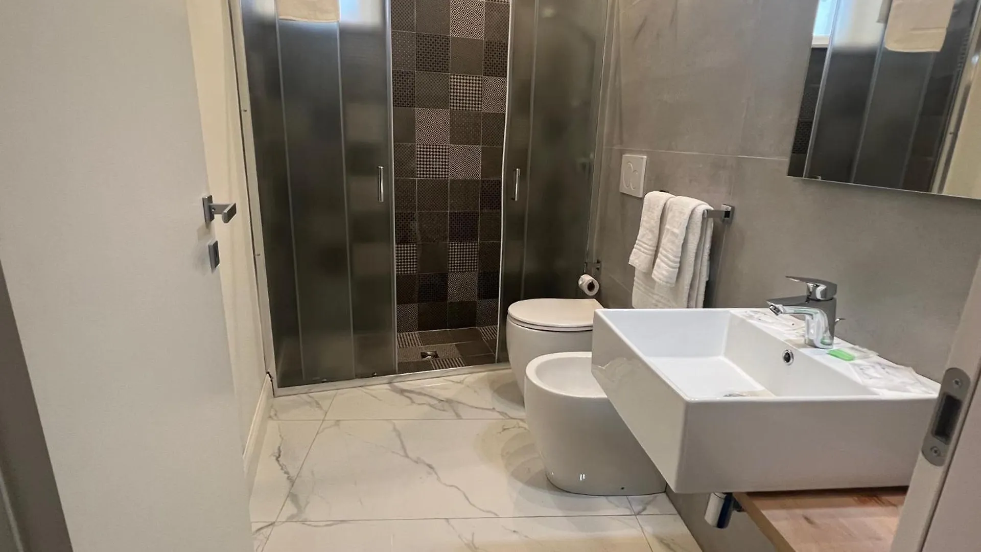 Gasthof Motta Palace Apartments & Rooms Motta SantʼAnastasia