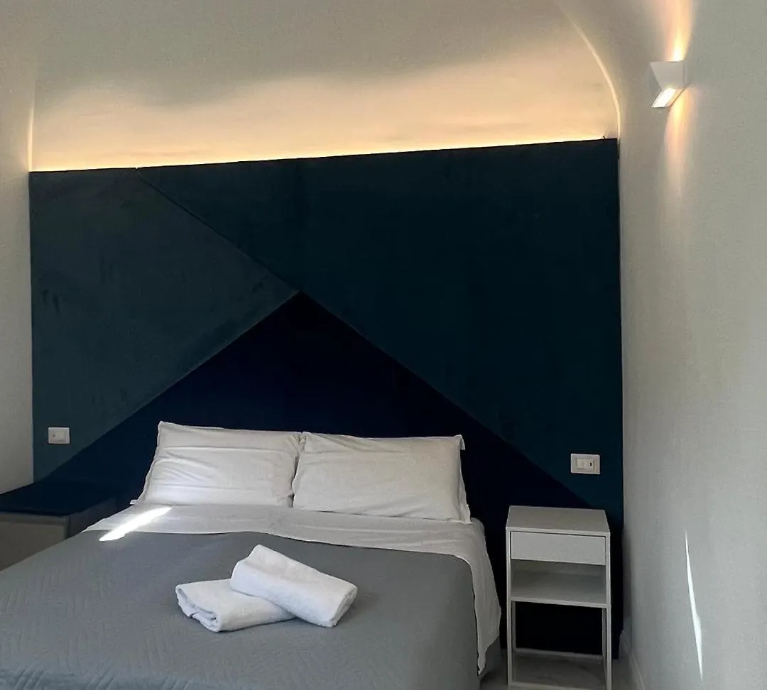 Gasthof Motta Palace Apartments & Rooms Motta SantʼAnastasia