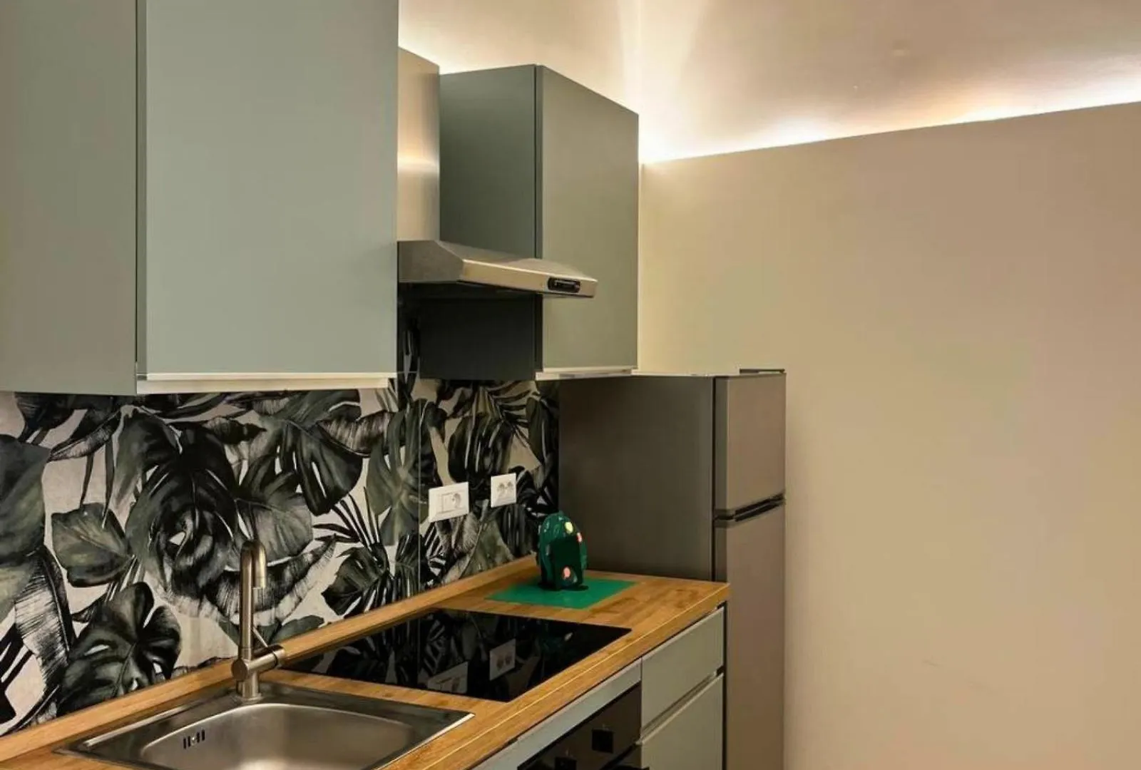 Motta Palace Apartments & Rooms Motta Sant' Anastasia 0*,  Italy